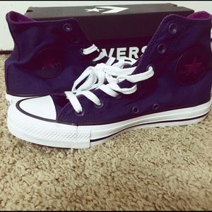 Purple Converse Sneakers fresh out the box! 😱 📦